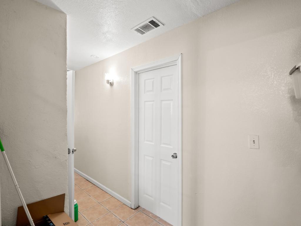 4746 E Woodward Ave, Fresno, CA 93702