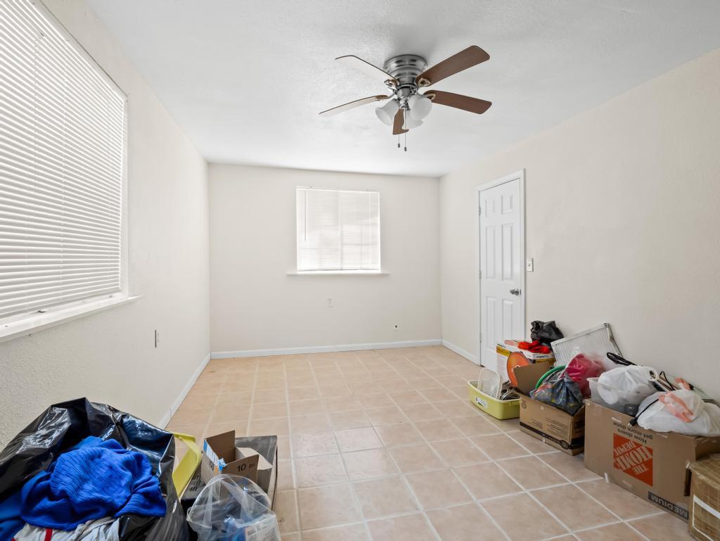 4746 E Woodward Ave, Fresno, CA 93702