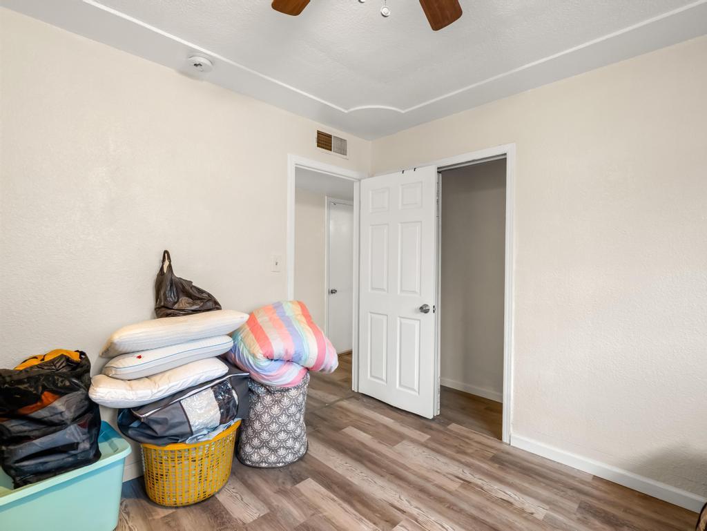 4746 E Woodward Ave, Fresno, CA 93702