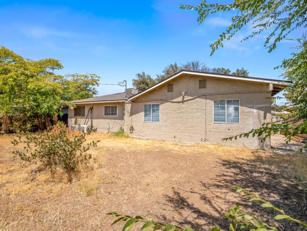 4746 E Woodward Ave, Fresno, CA 93702