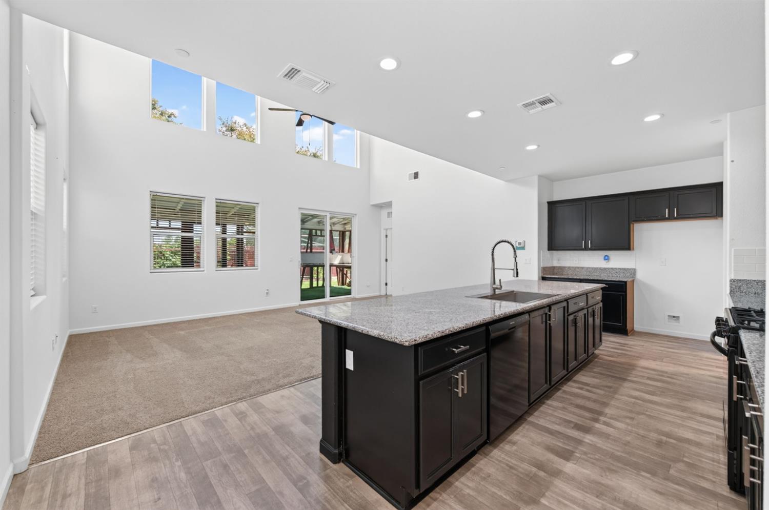 2309 S Justin Ave, Fresno, CA 93725