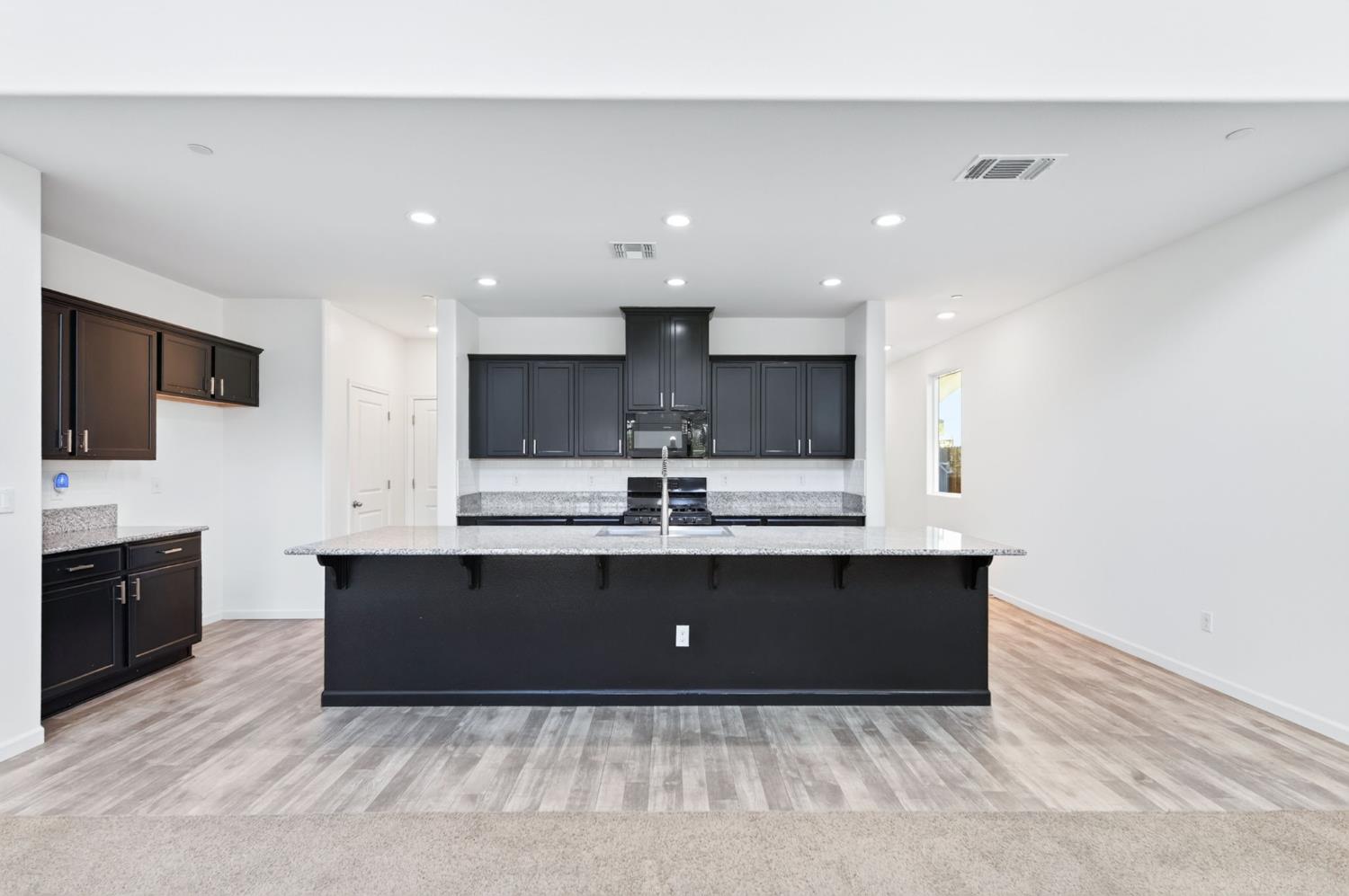 2309 S Justin Ave, Fresno, CA 93725