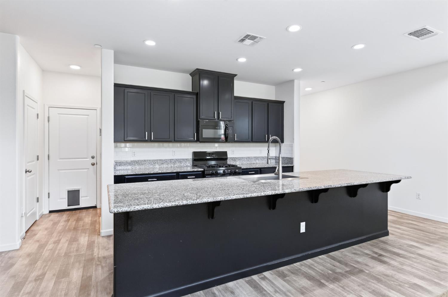 2309 S Justin Ave, Fresno, CA 93725