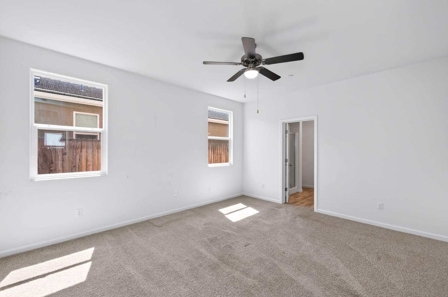 2309 S Justin Ave, Fresno, CA 93725
