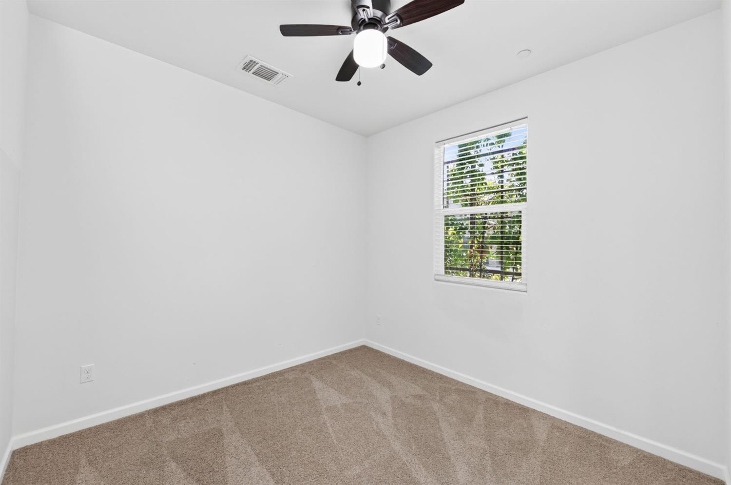 2309 S Justin Ave, Fresno, CA 93725