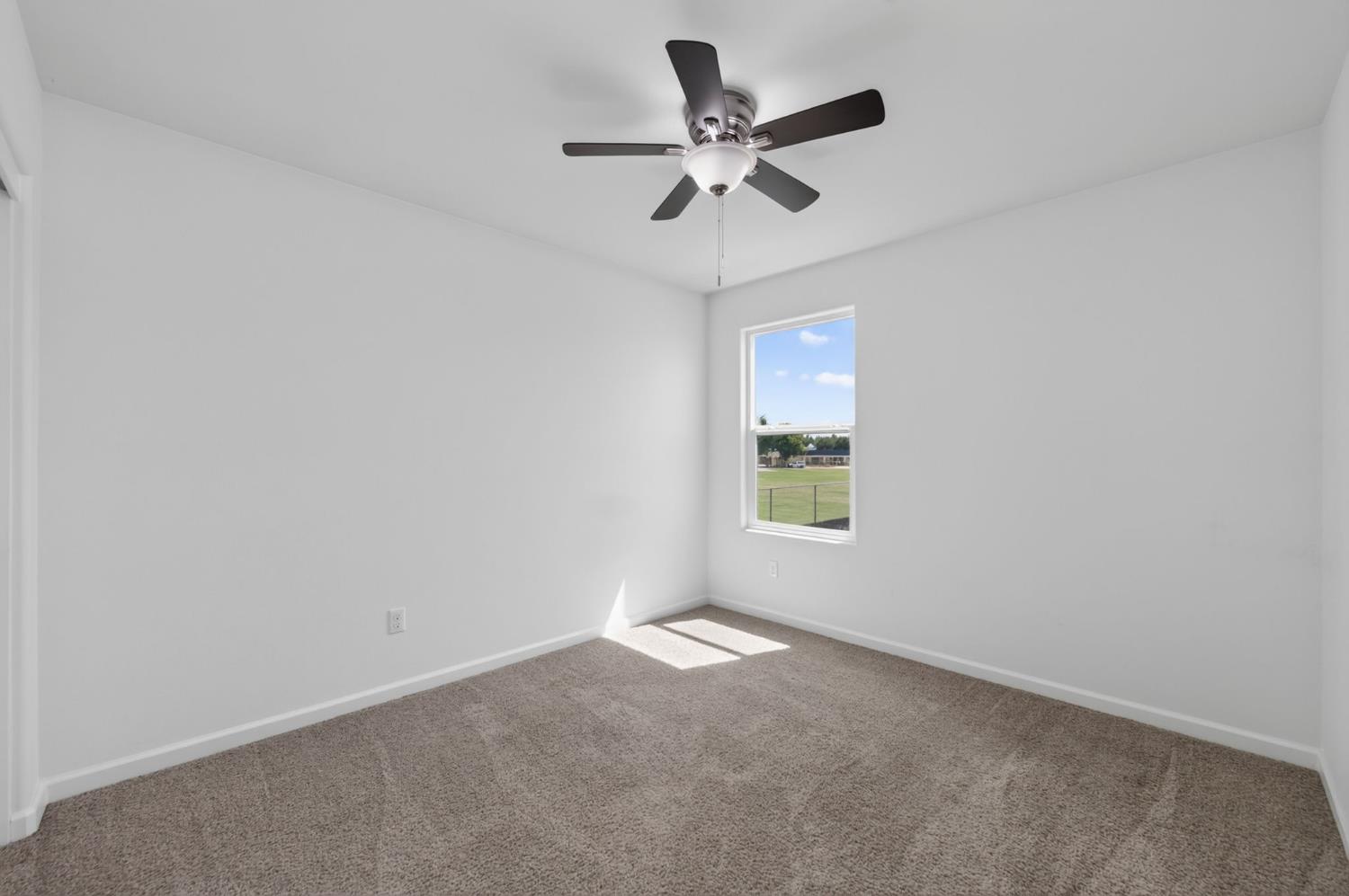 2309 S Justin Ave, Fresno, CA 93725
