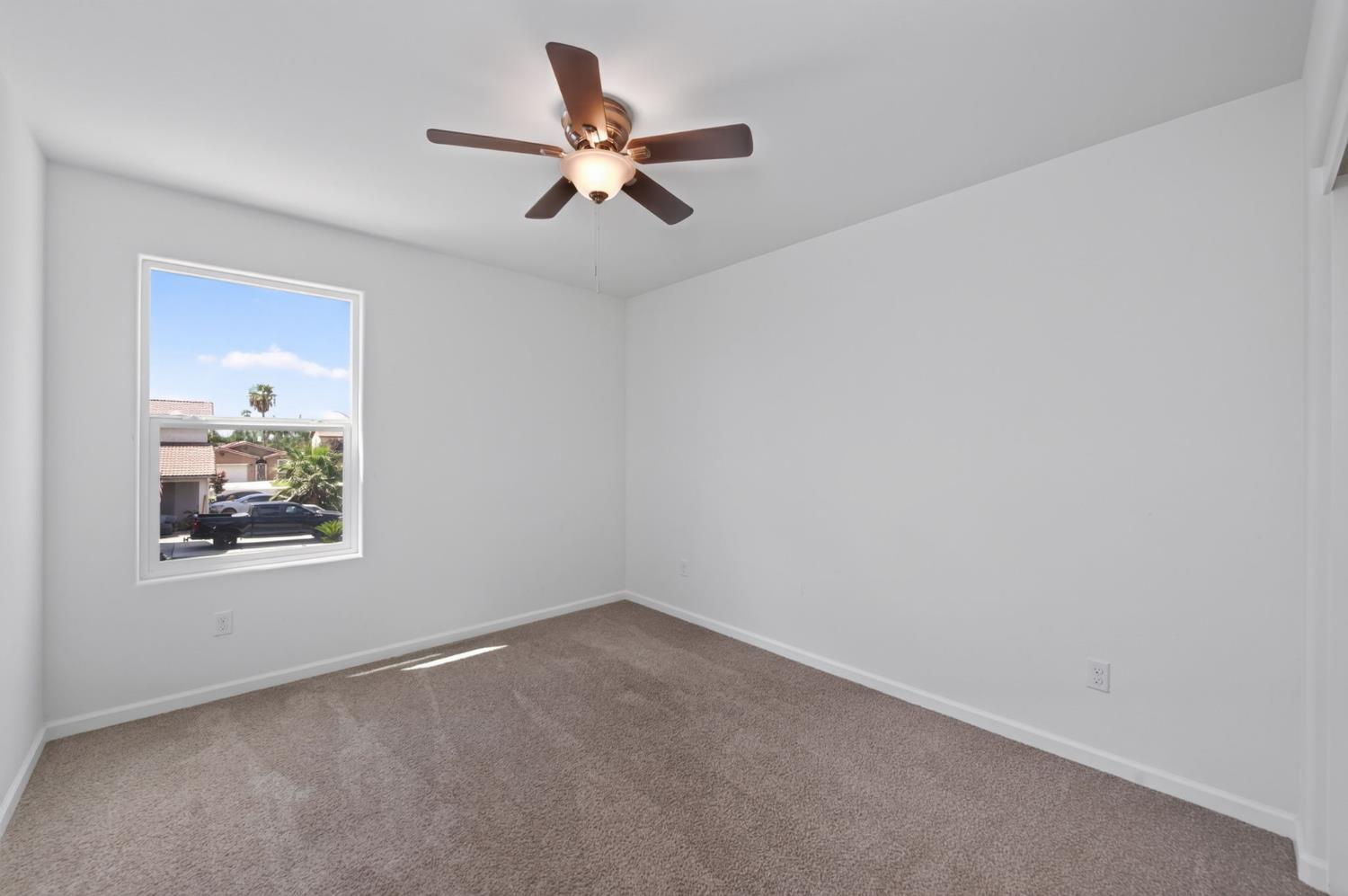 2309 S Justin Ave, Fresno, CA 93725