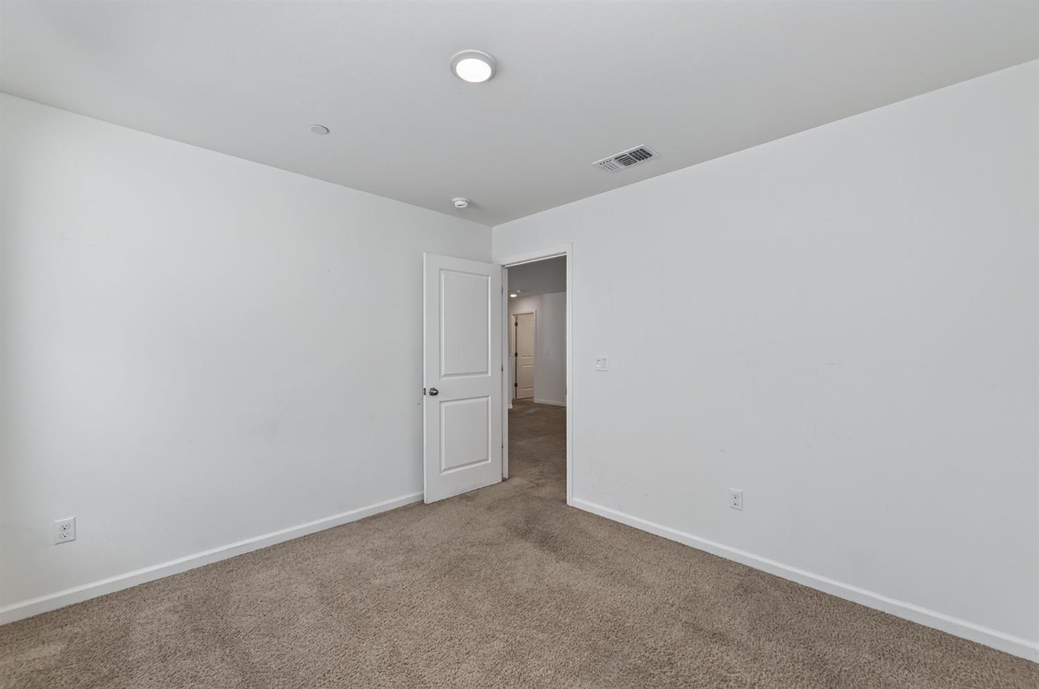 2309 S Justin Ave, Fresno, CA 93725