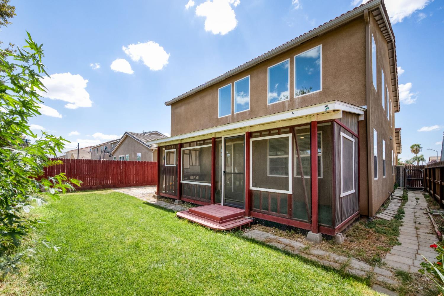 2309 S Justin Ave, Fresno, CA 93725