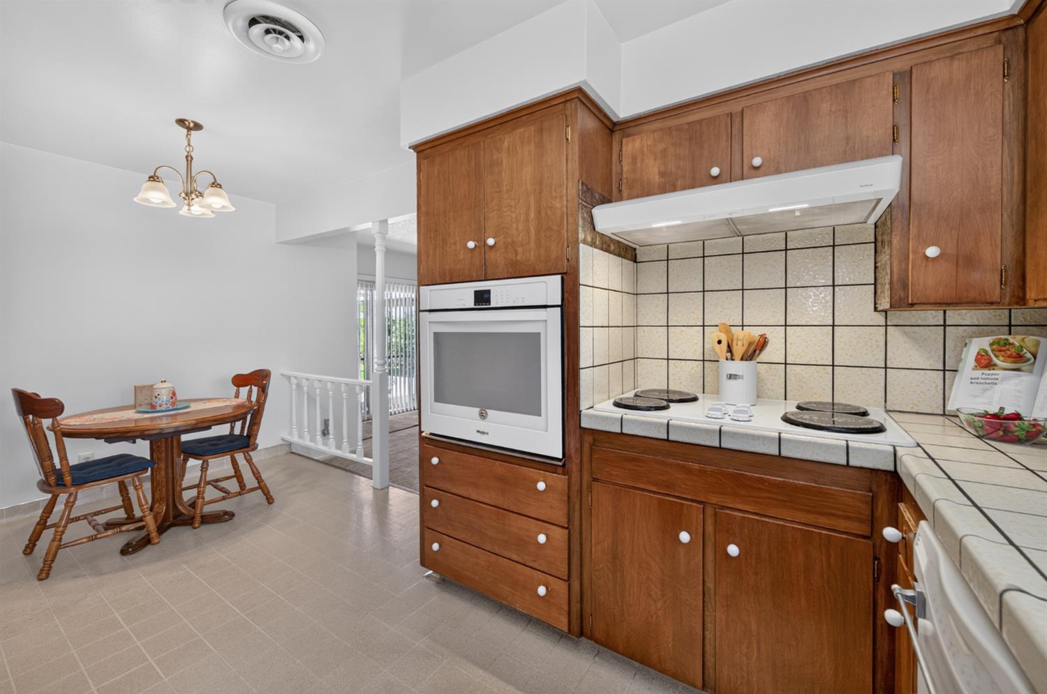 1256 E San Bruno Ave, Fresno, CA 93710