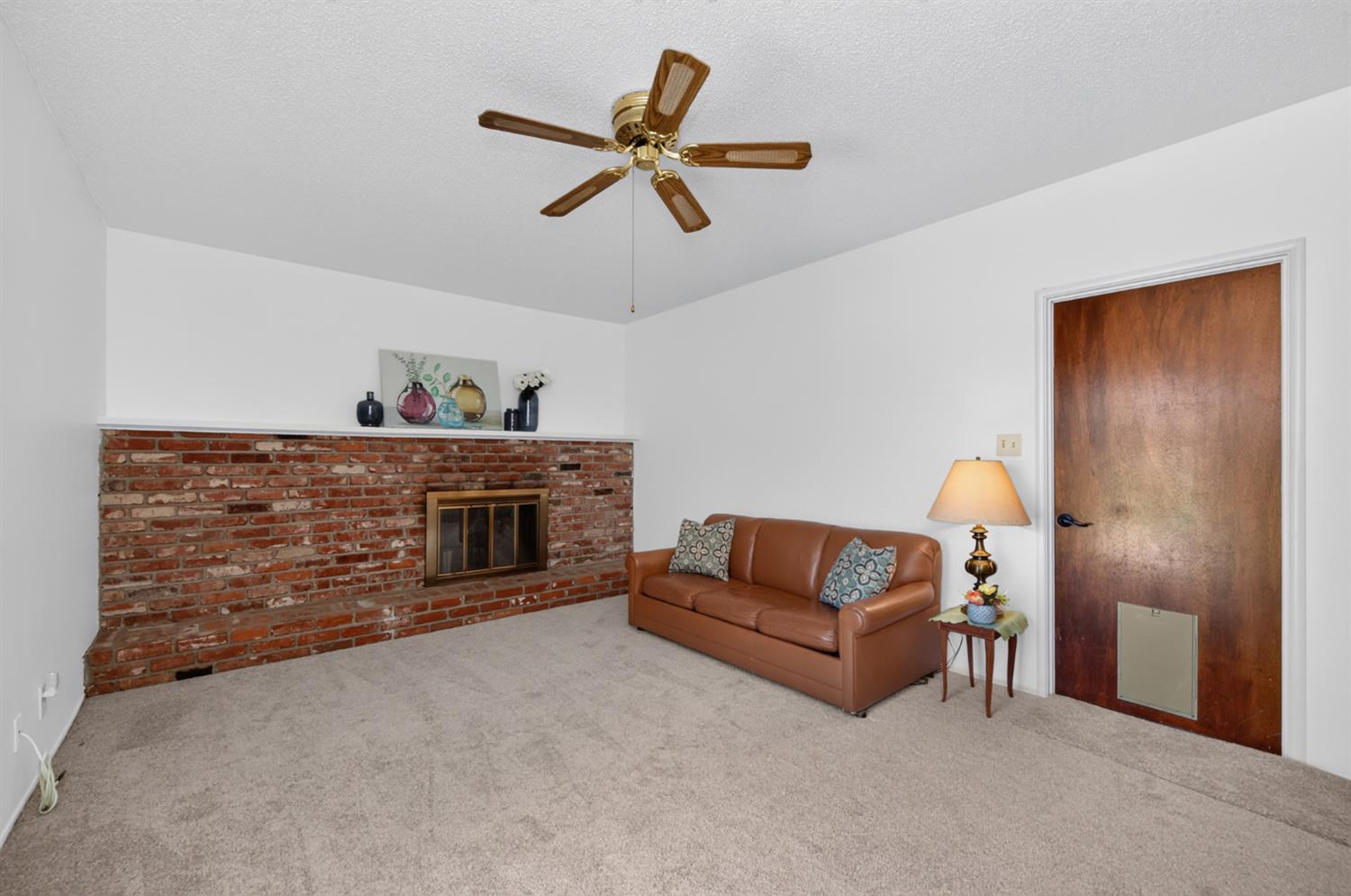 1256 E San Bruno Ave, Fresno, CA 93710