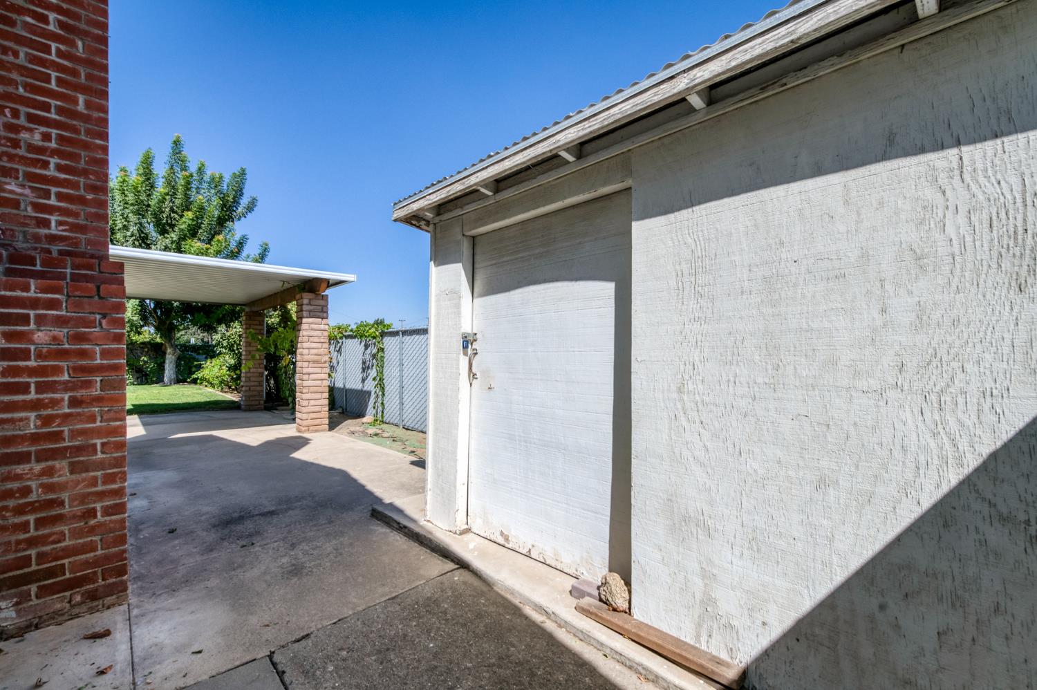 1256 E San Bruno Ave, Fresno, CA 93710