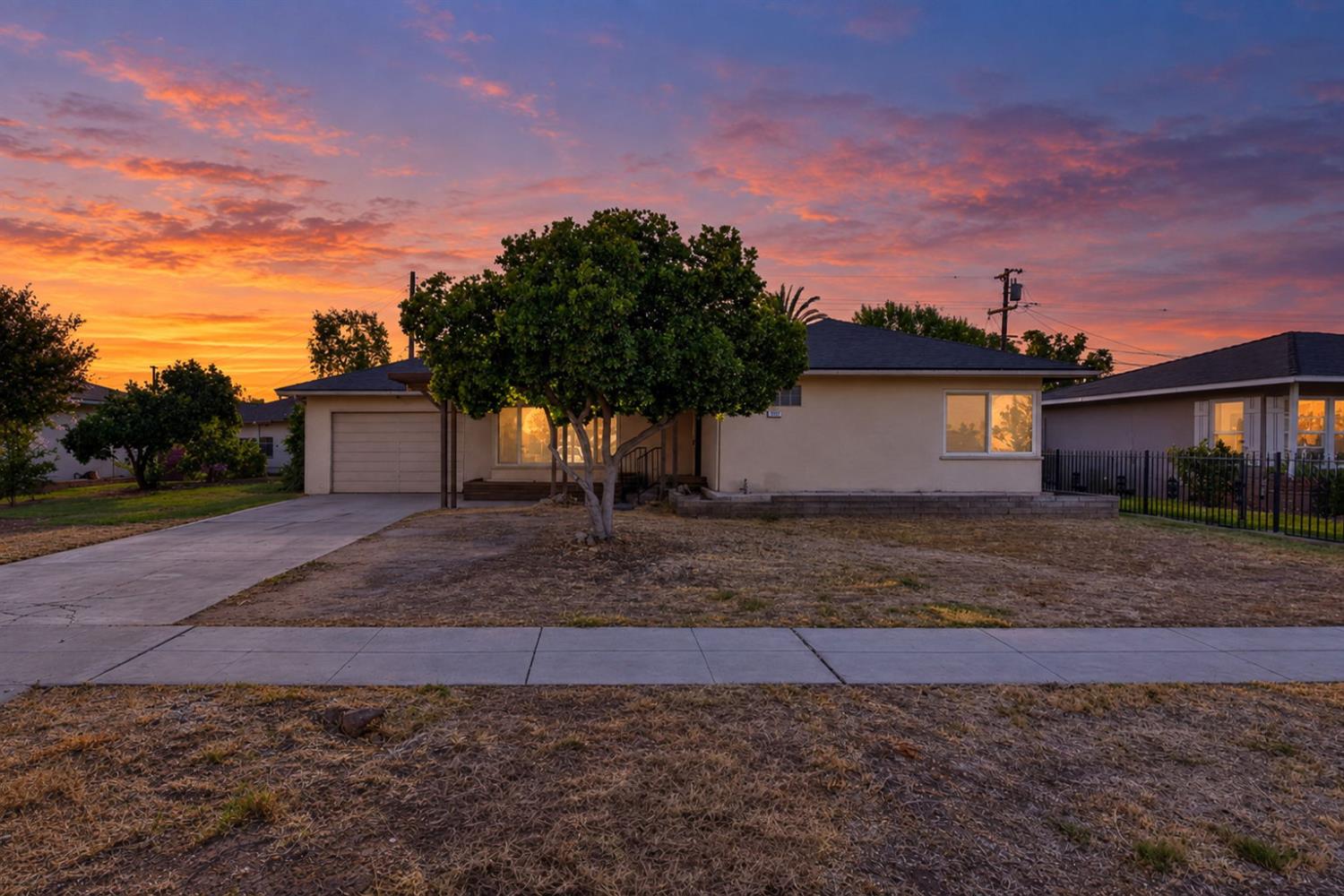 1517 N Teilman Ave, Fresno, CA 93728