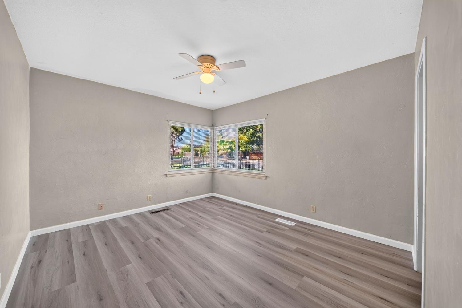 1517 N Teilman Ave, Fresno, CA 93728
