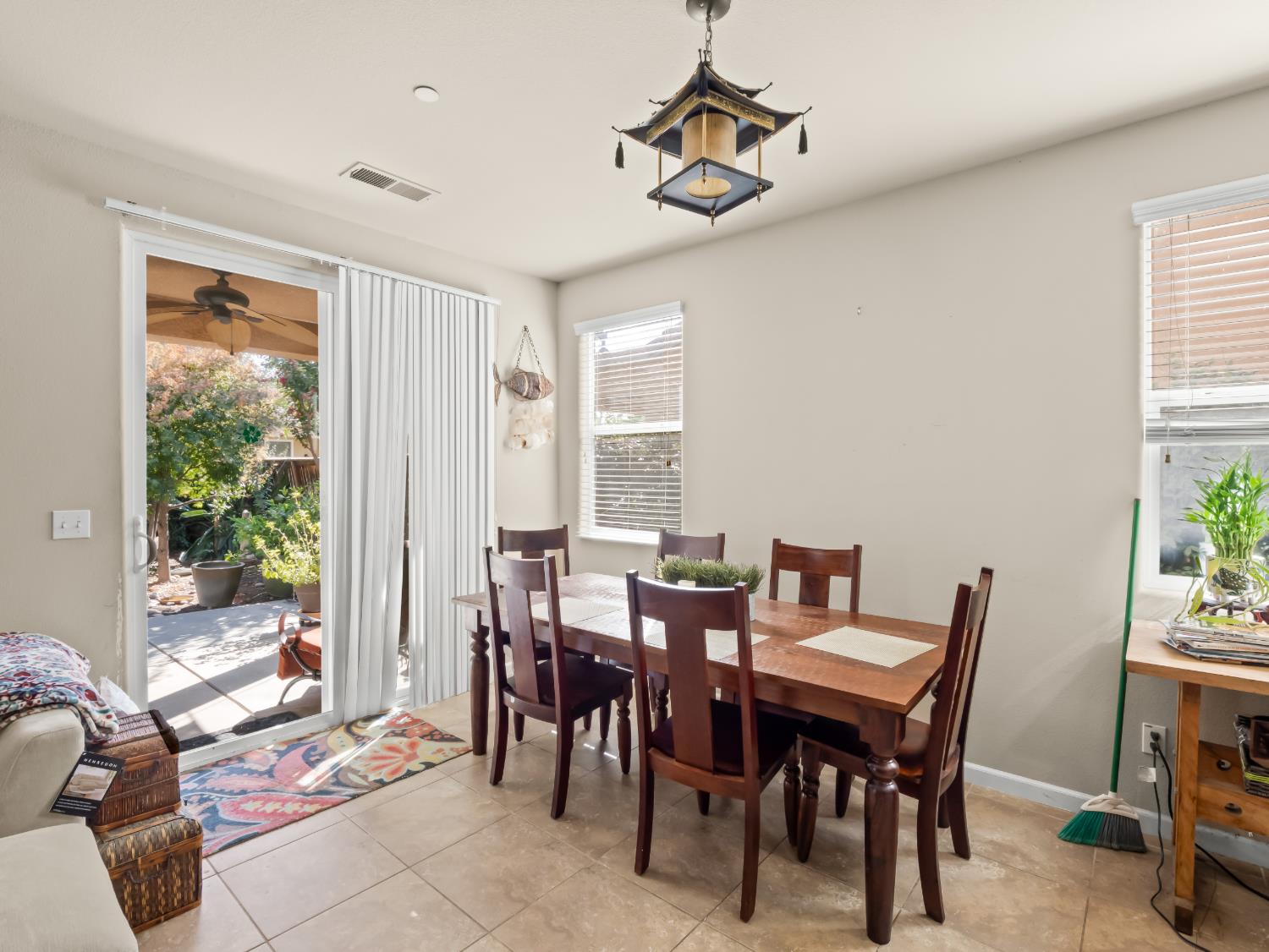 3022 Celeste Ave, Clovis, CA 93619