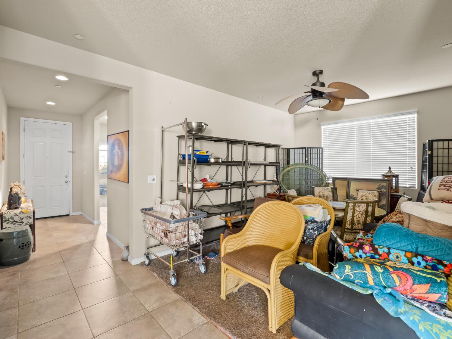 3022 Celeste Ave, Clovis, CA 93619