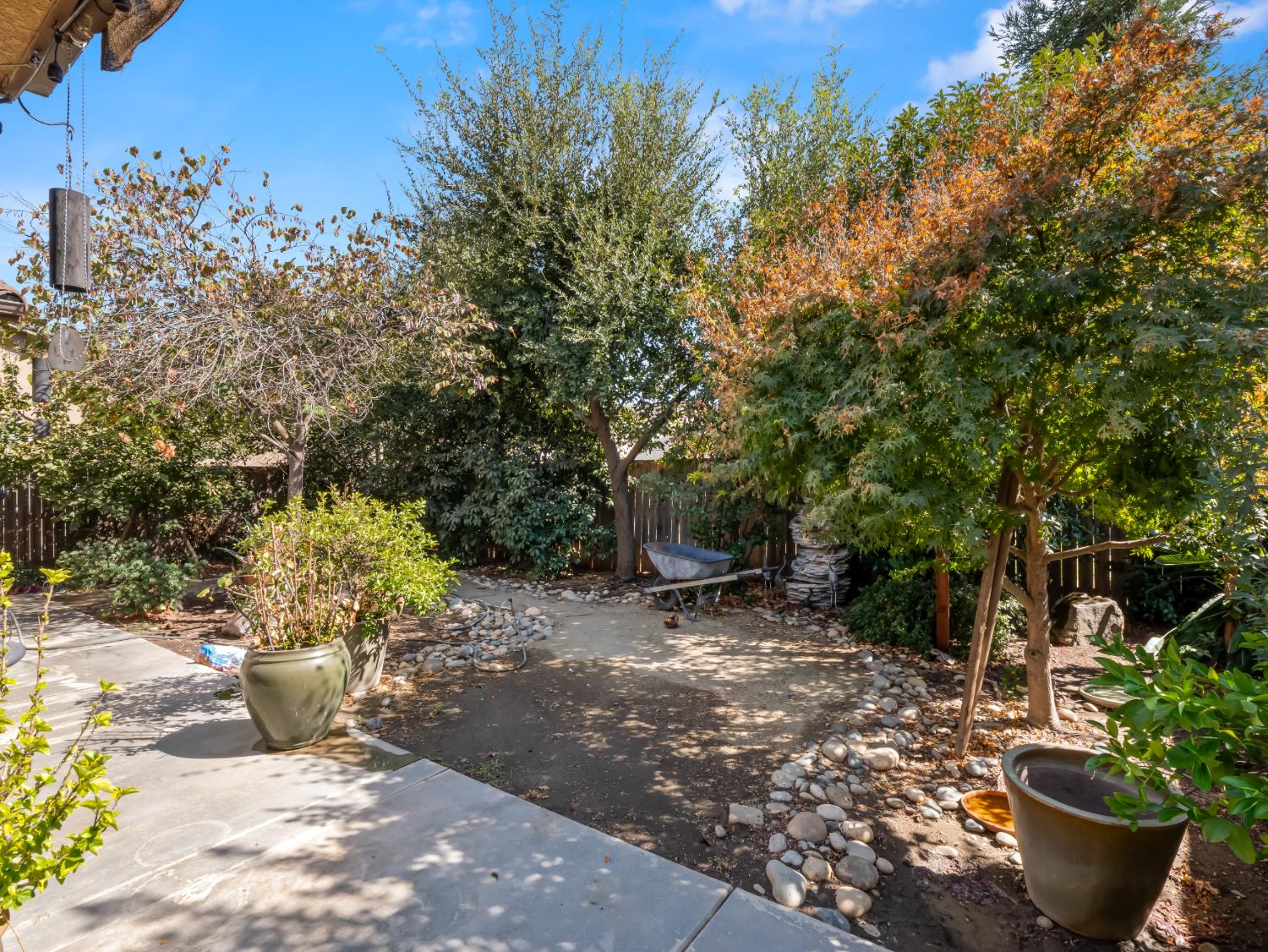 3022 Celeste Ave, Clovis, CA 93619