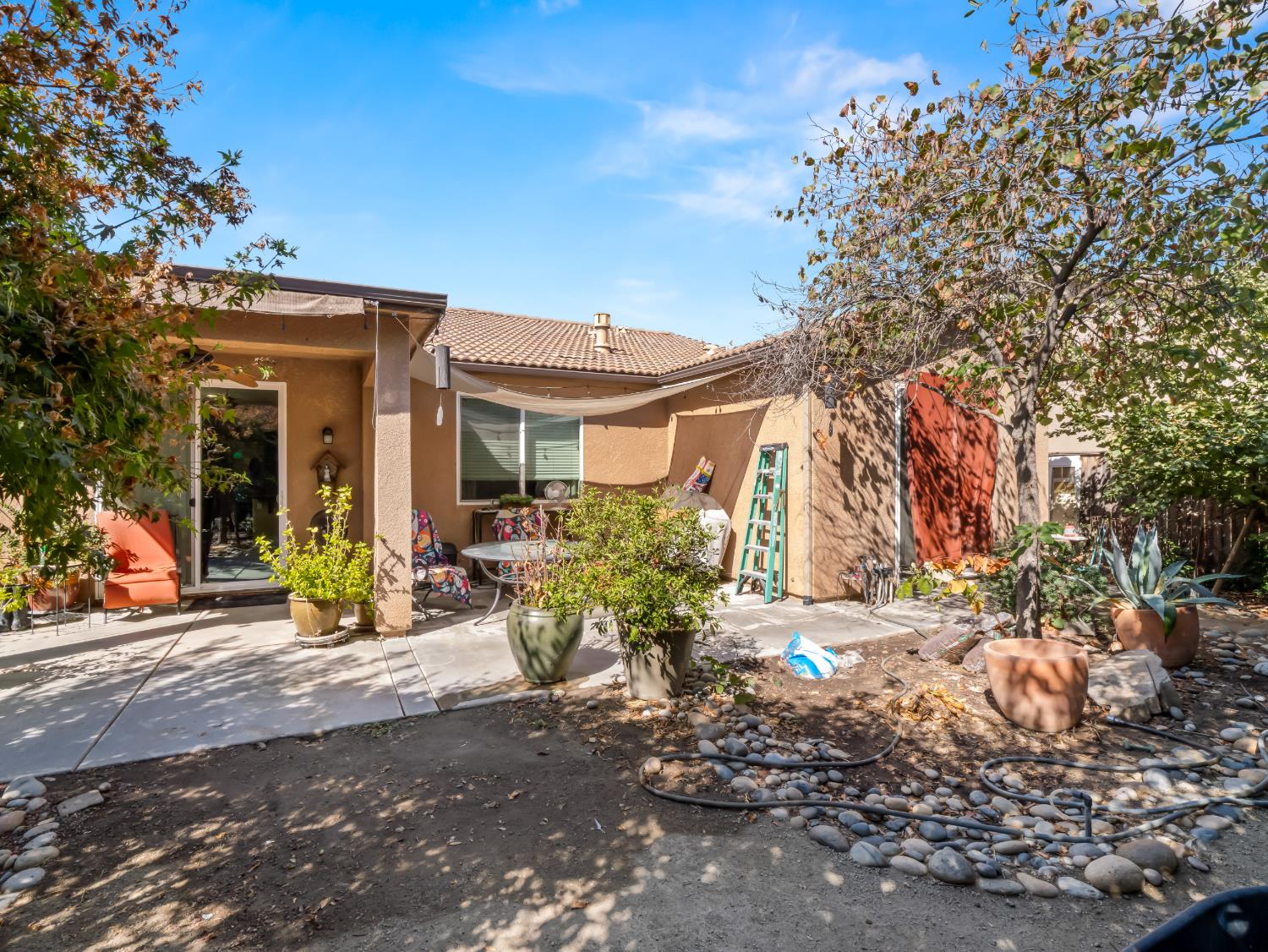 3022 Celeste Ave, Clovis, CA 93619