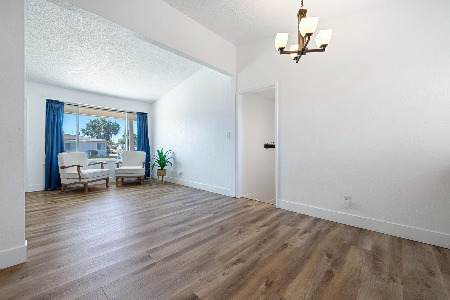 138 W Escalon Ave, Fresno, CA 93704