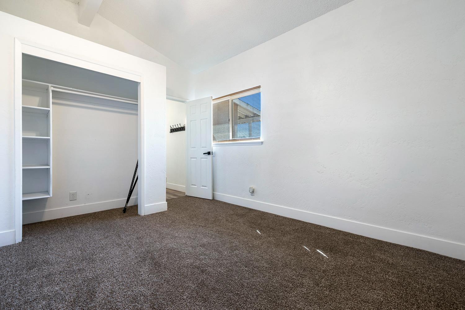 138 W Escalon Ave, Fresno, CA 93704