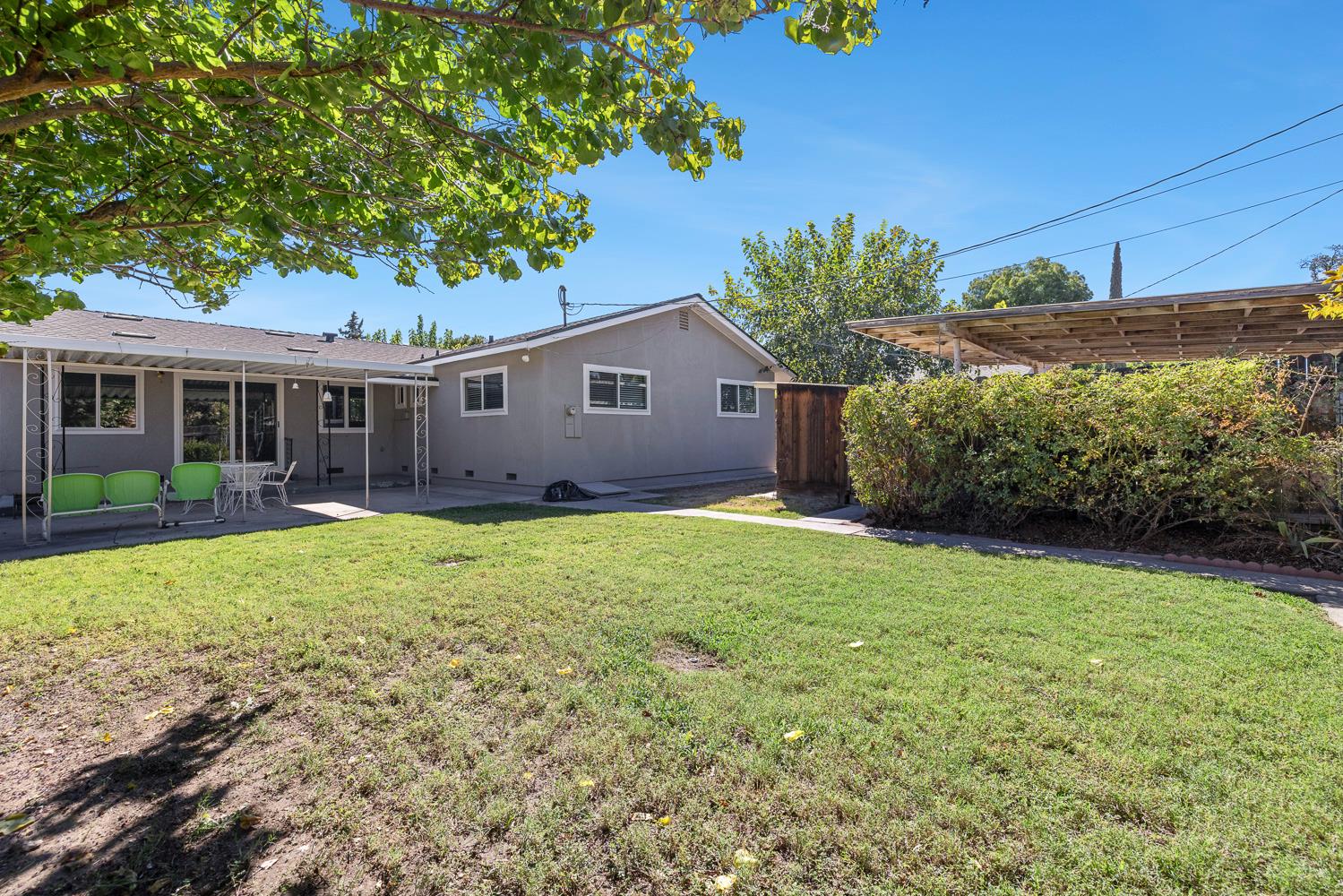 212 Harvard Ave, Coalinga, CA 93210
