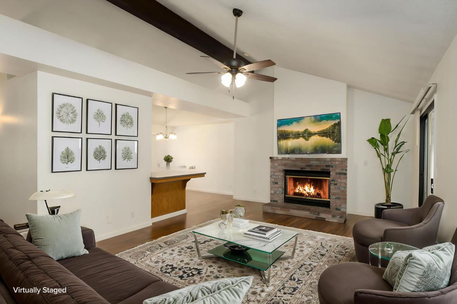 3237 Renn, Clovis, CA 93611