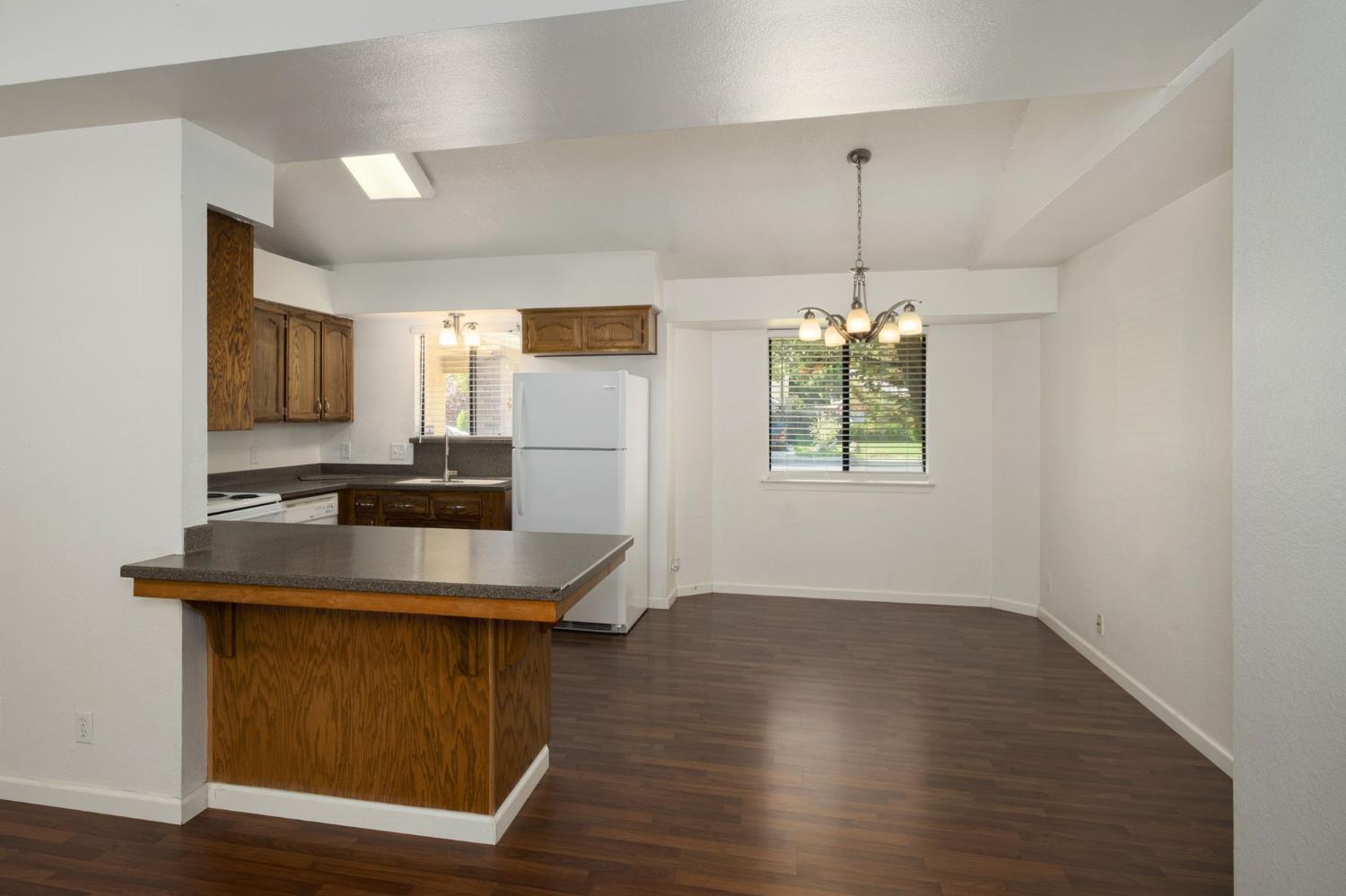 3237 Renn, Clovis, CA 93611