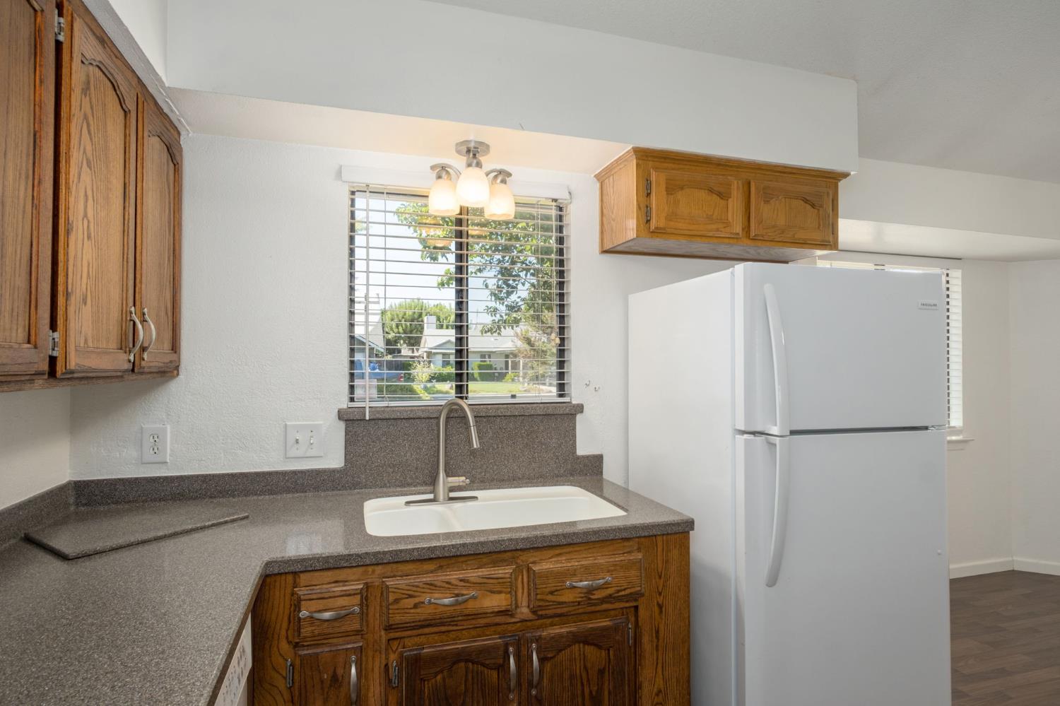 3237 Renn, Clovis, CA 93611