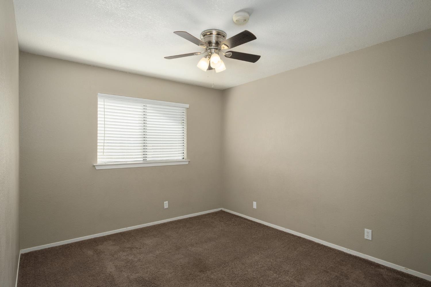 3237 Renn, Clovis, CA 93611