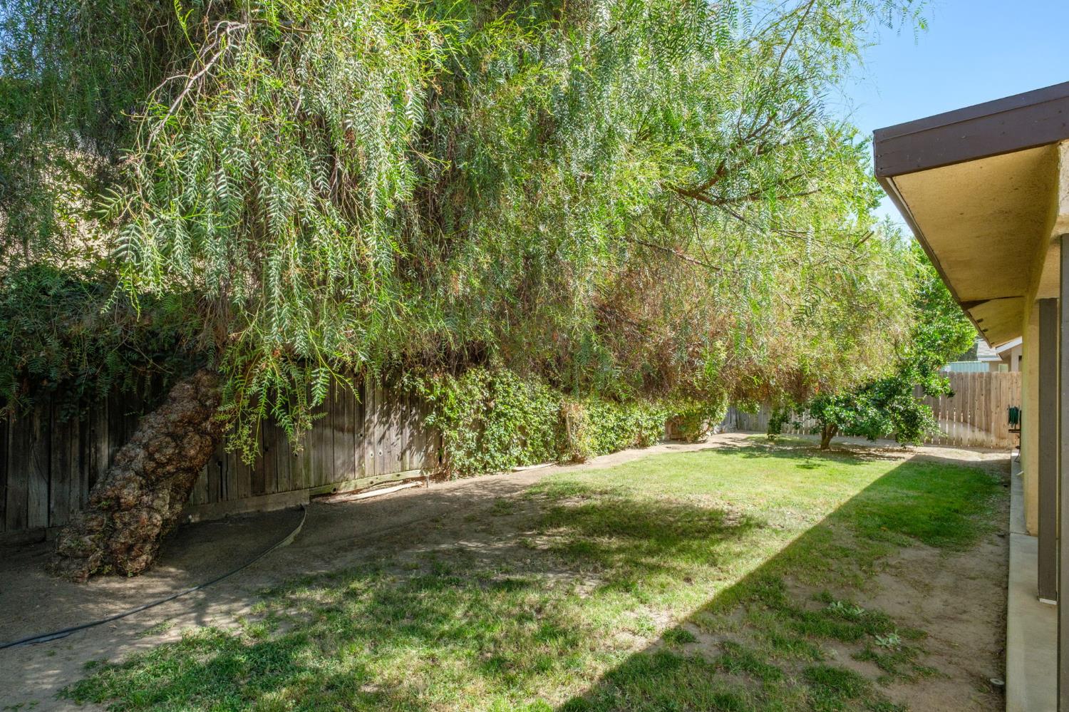 3237 Renn, Clovis, CA 93611