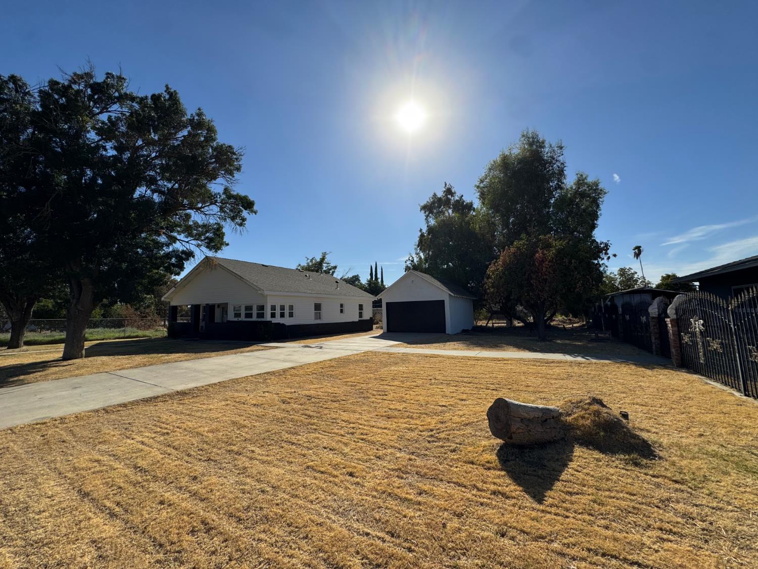 22544 Elm St, Chowchilla, CA 93610