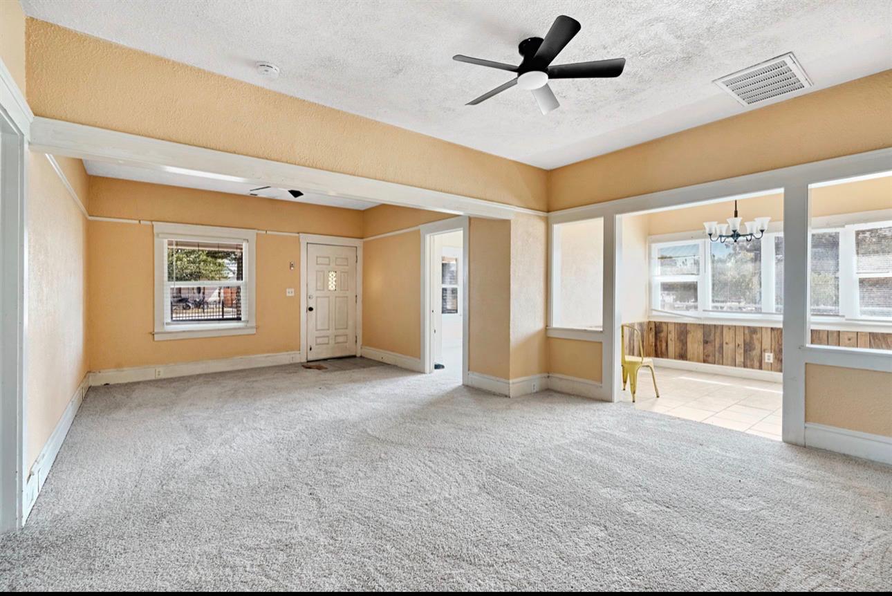 22544 Elm St, Chowchilla, CA 93610