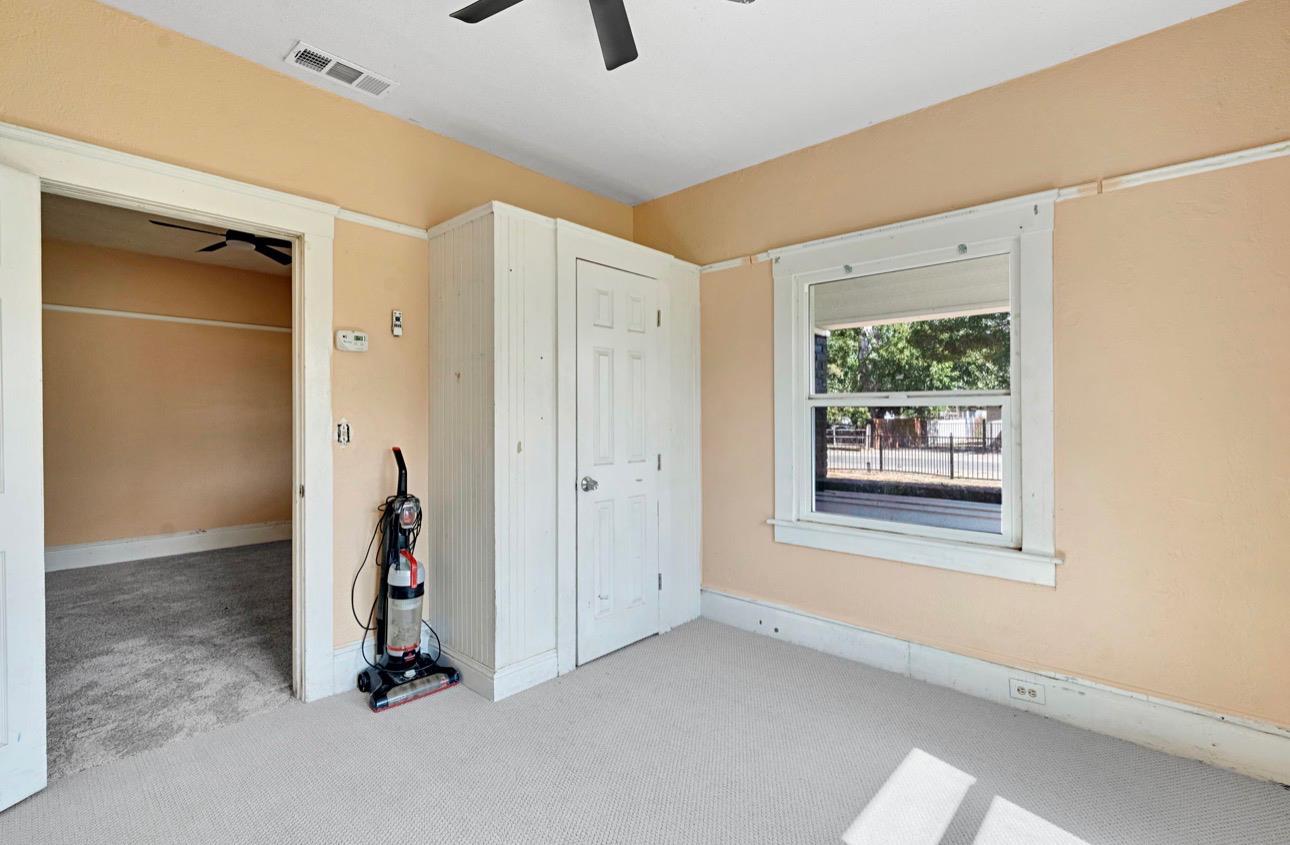22544 Elm St, Chowchilla, CA 93610