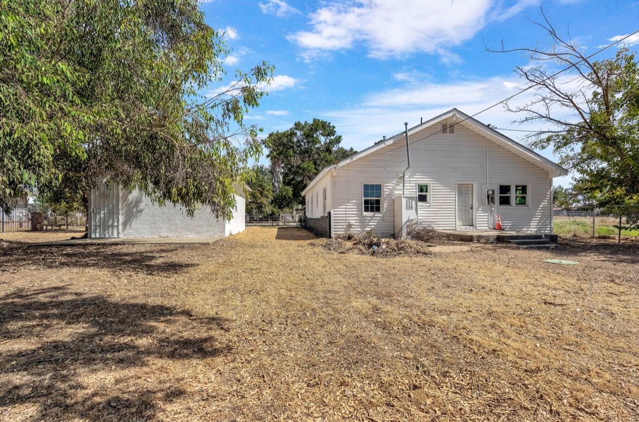 22544 Elm St, Chowchilla, CA 93610