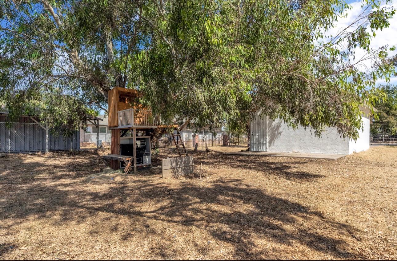 22544 Elm St, Chowchilla, CA 93610