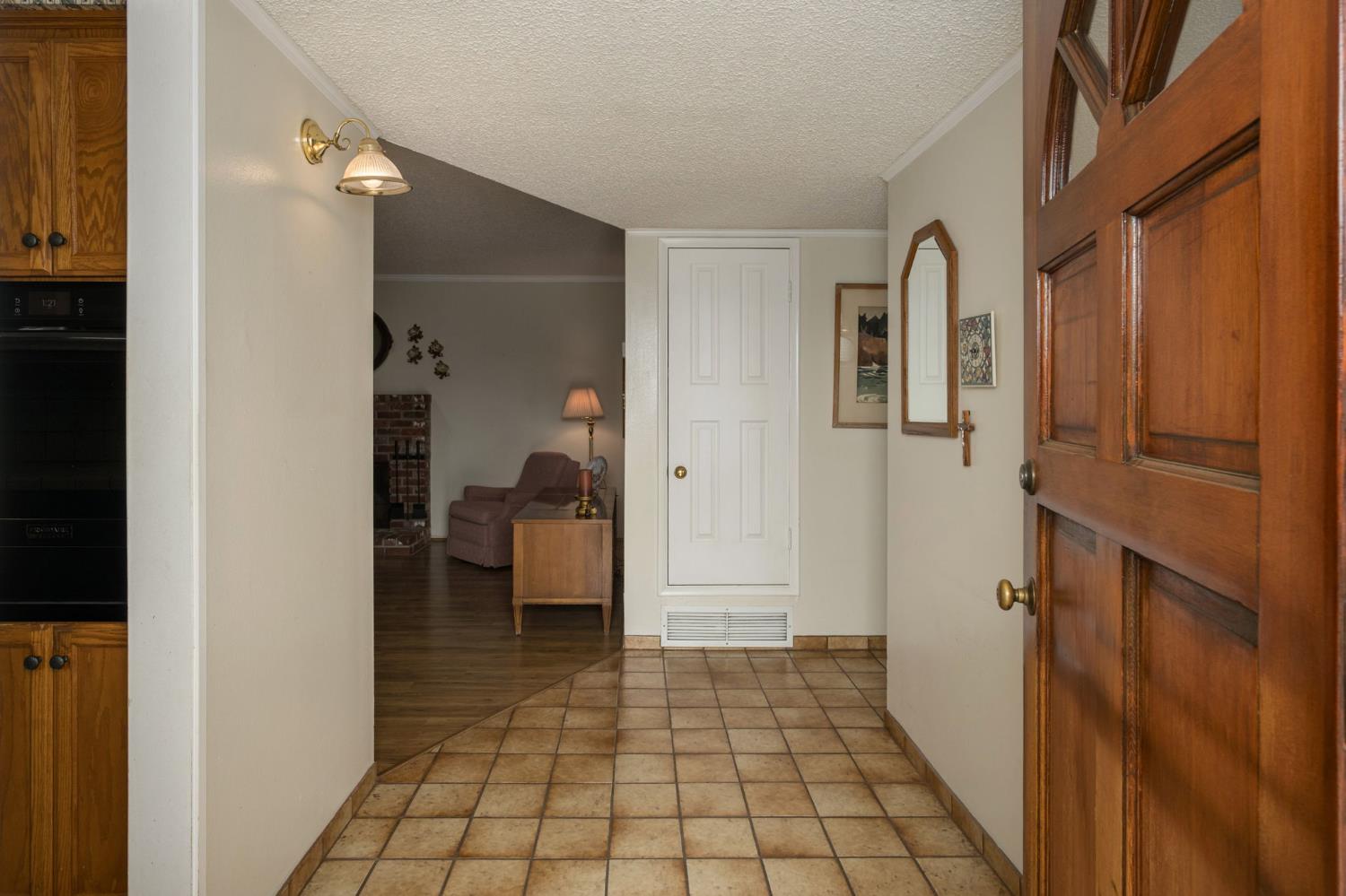 134 W Wrenwood, Fresno, CA 93704