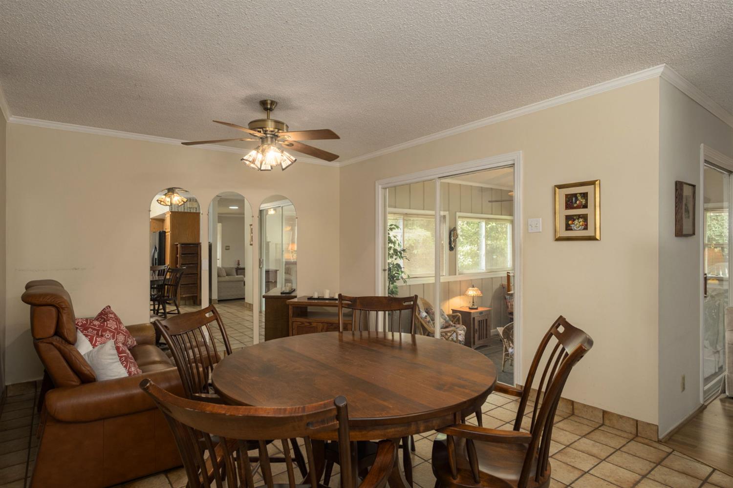 134 W Wrenwood, Fresno, CA 93704