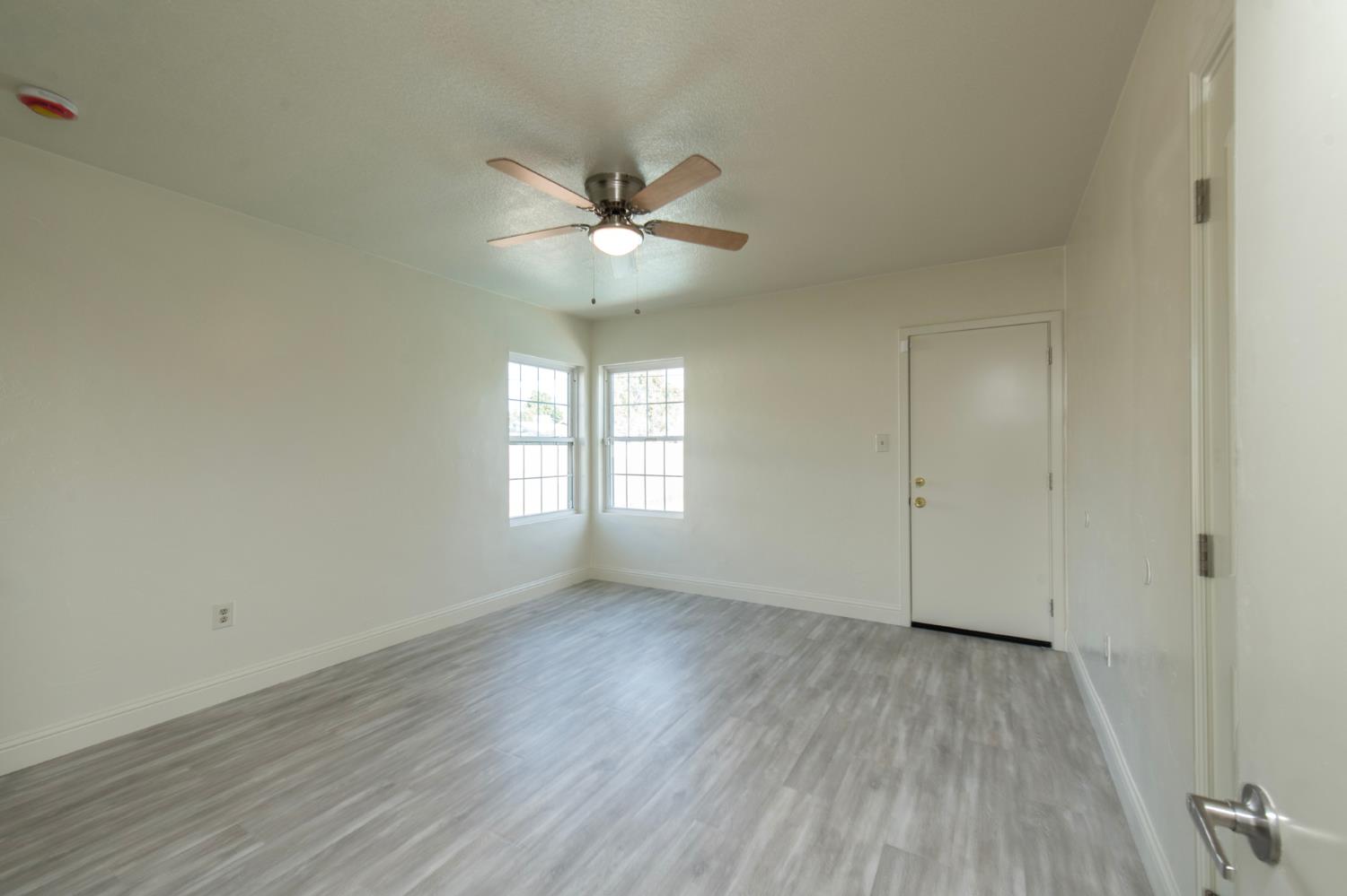 1535 E Andrews Ave, Fresno, CA 93704