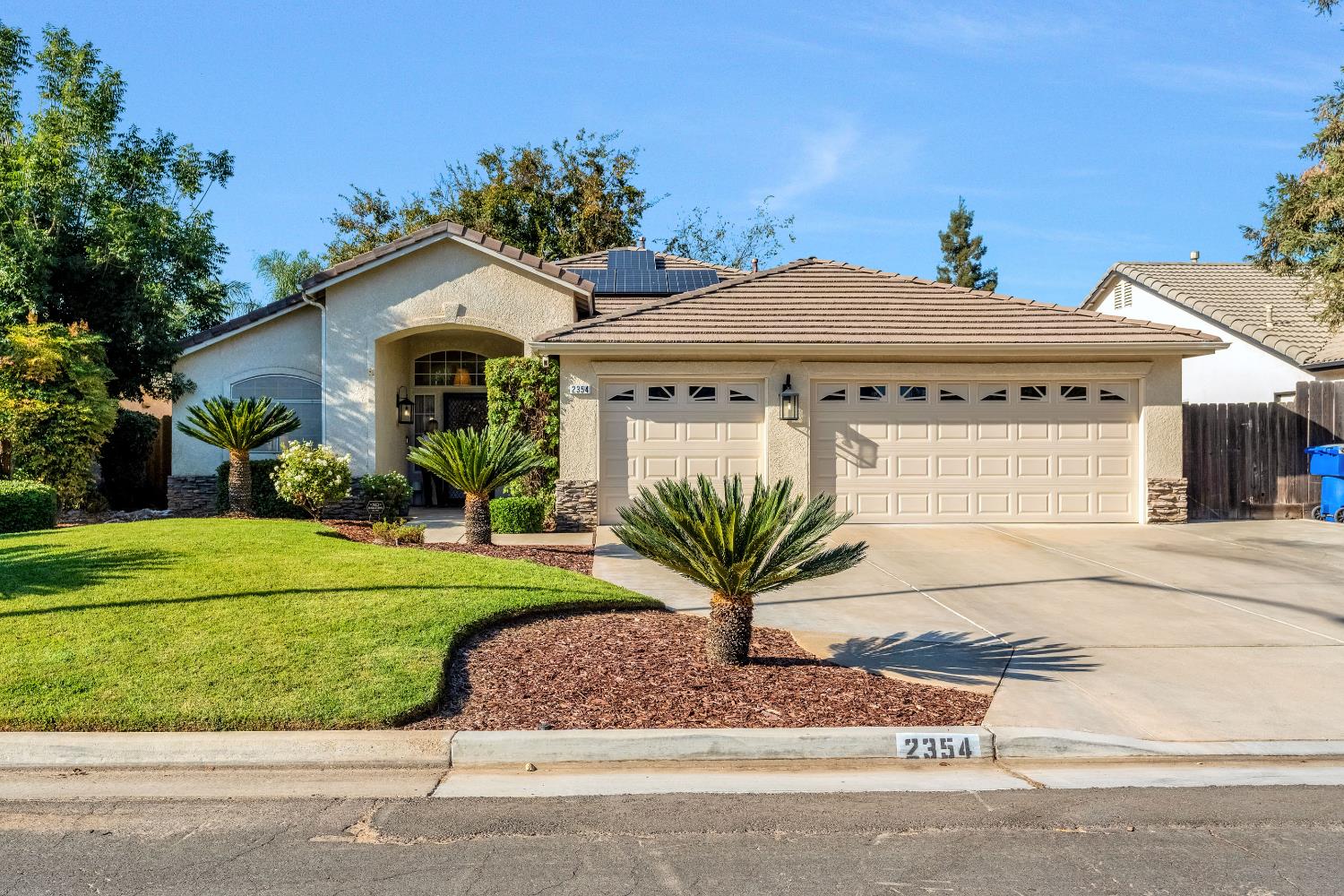 2354 E Muncie Ave, Fresno, CA 93720