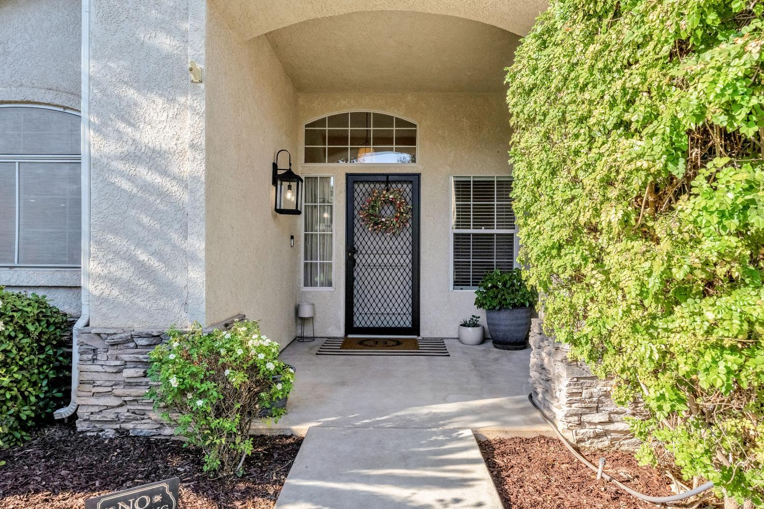2354 E Muncie Ave, Fresno, CA 93720