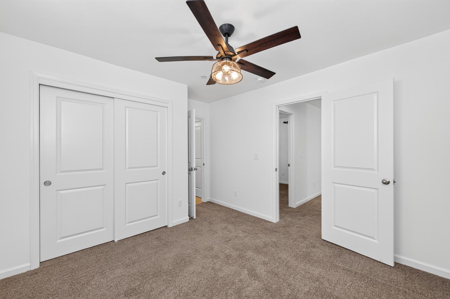 976 Thurman Way W, Madera, CA 93636