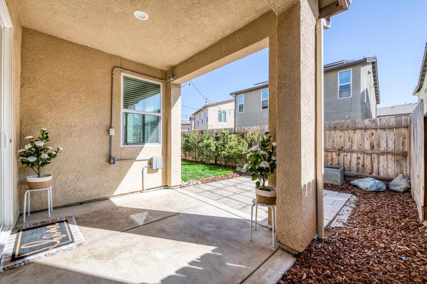 976 Thurman Way W, Madera, CA 93636