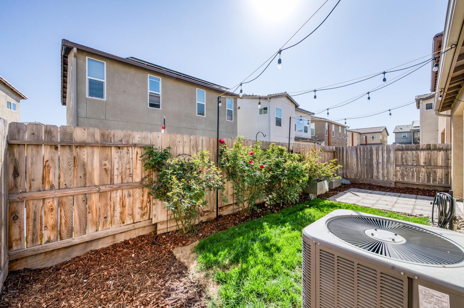 976 Thurman Way W, Madera, CA 93636