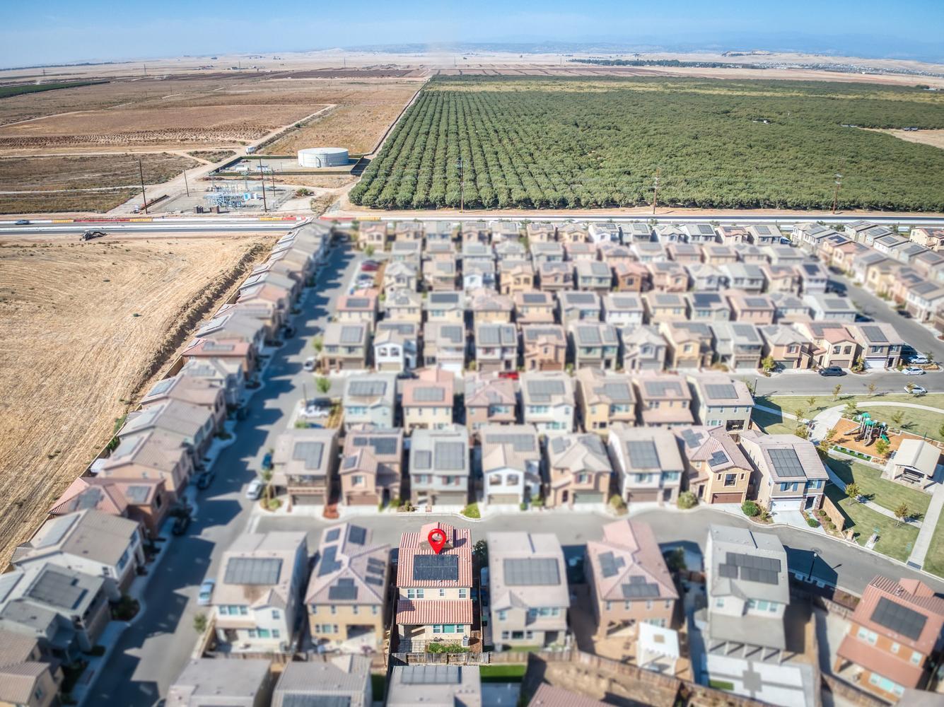 976 Thurman Way W, Madera, CA 93636