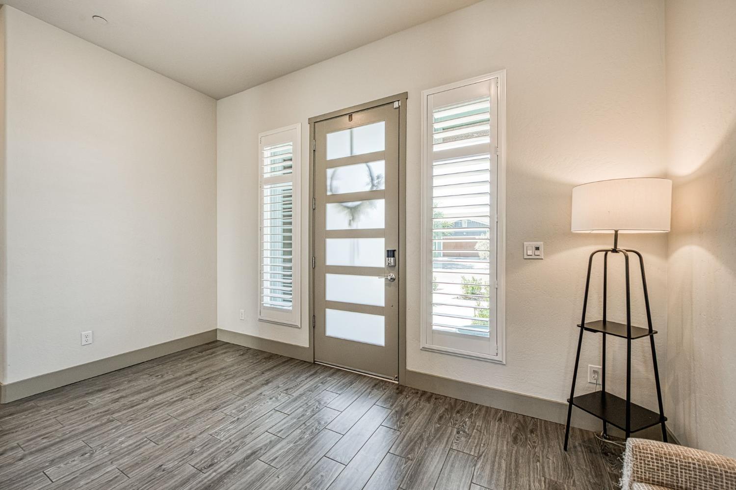 6334 E Garland Ave, Fresno, CA 93727