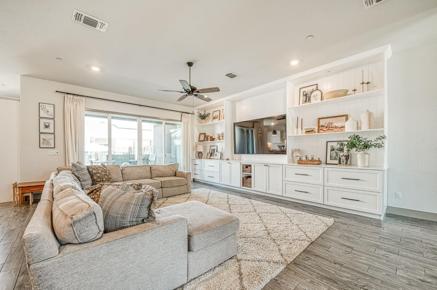6334 E Garland Ave, Fresno, CA 93727