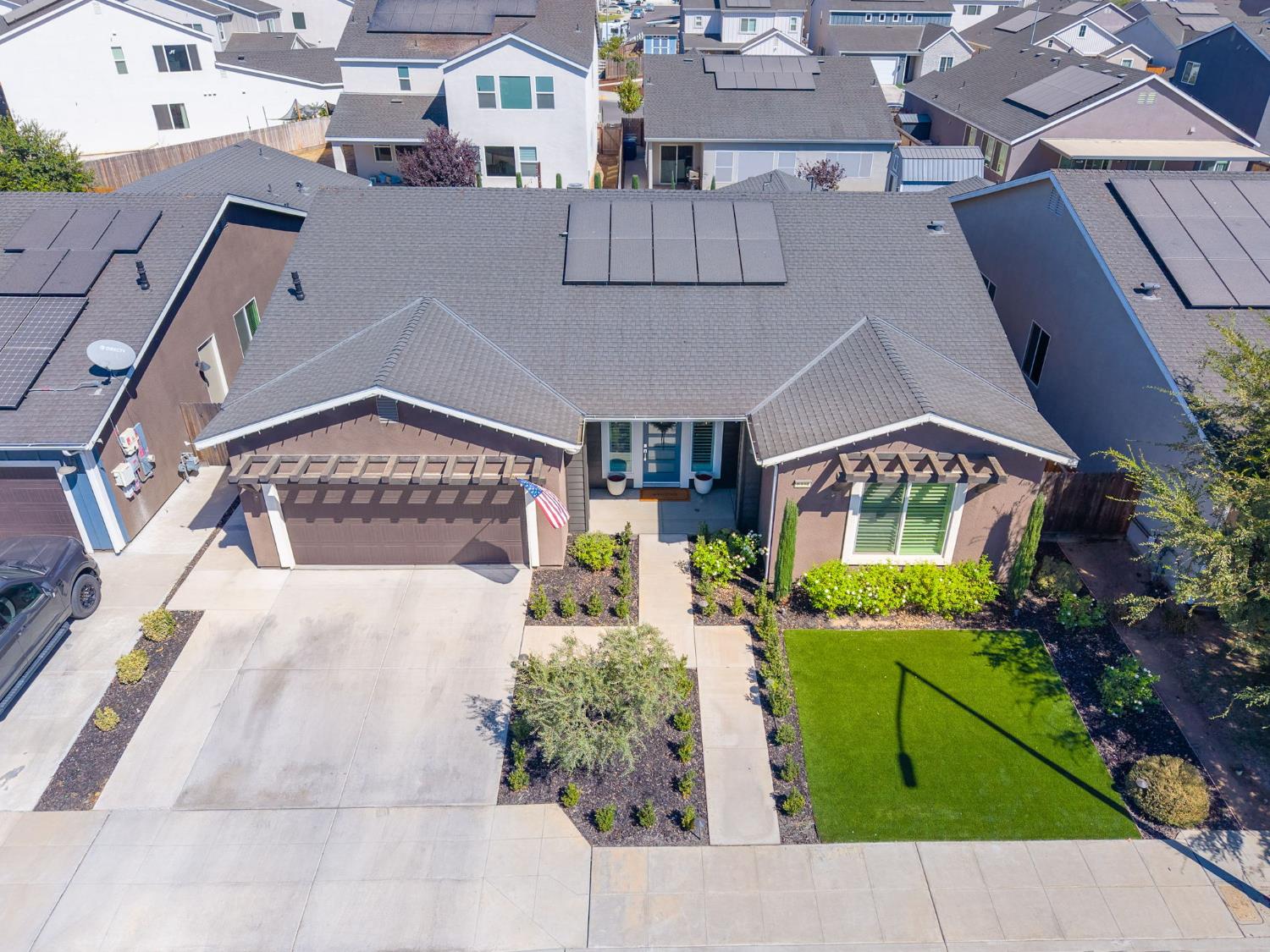6334 E Garland Ave, Fresno, CA 93727