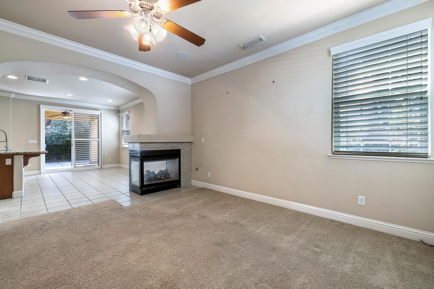 4230 Prescott Ln, Clovis, CA 93619