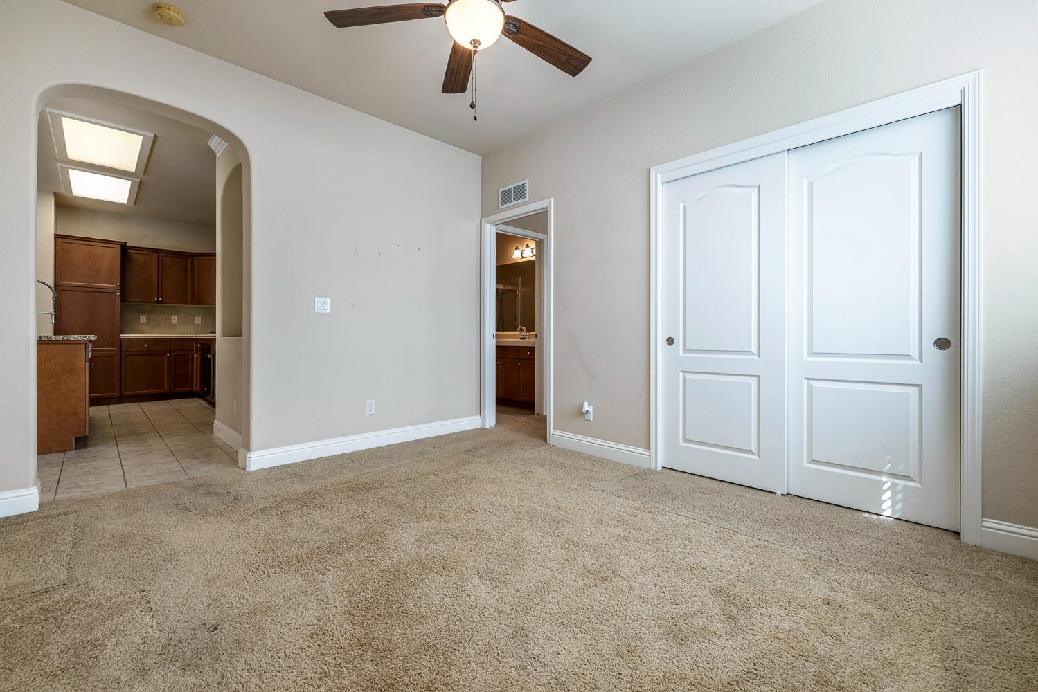 4230 Prescott Ln, Clovis, CA 93619