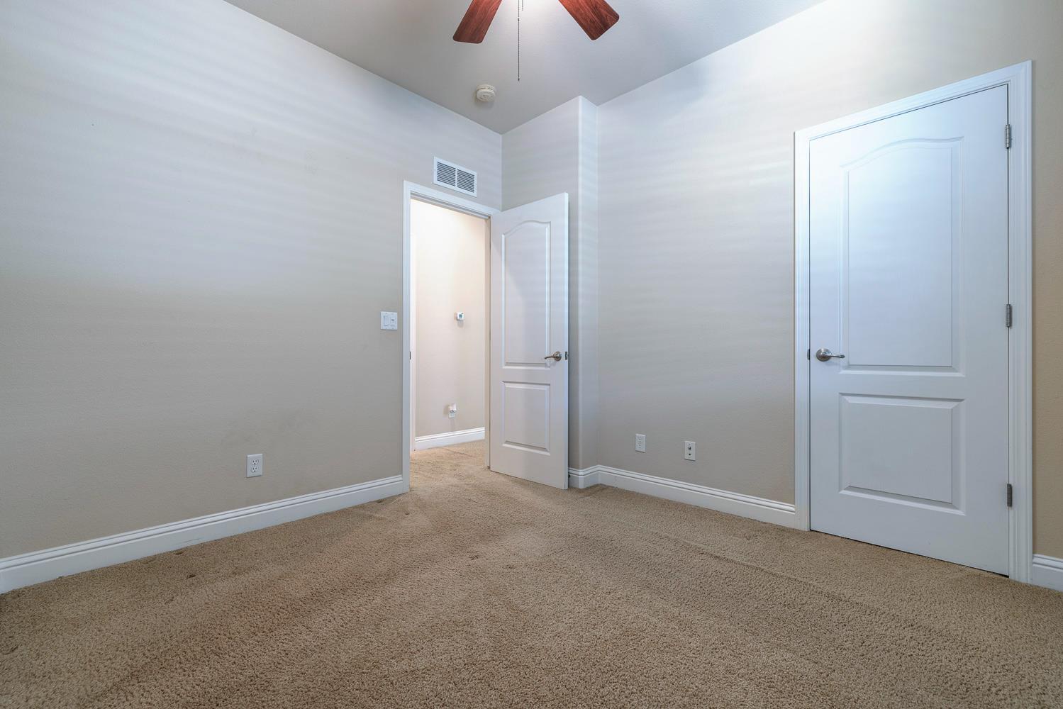 4230 Prescott Ln, Clovis, CA 93619